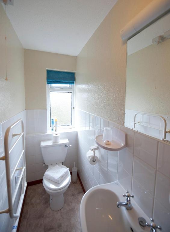 Cwmwennol Country House Saundersfoot Room photo
